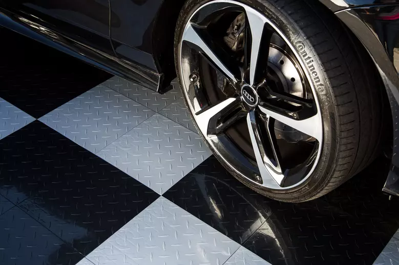 Nitro Garage Floor Tiles
