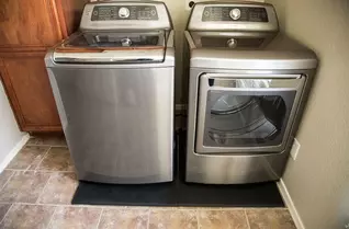 Washer/Dryer Mats