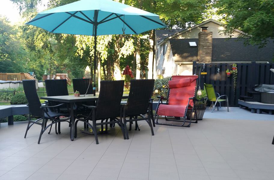 Rugged Grip-Loc Tiles