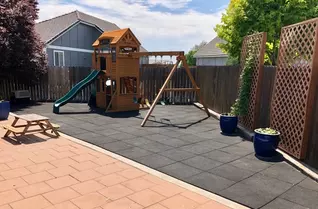 Jamboree Rubber Playground Tiles™