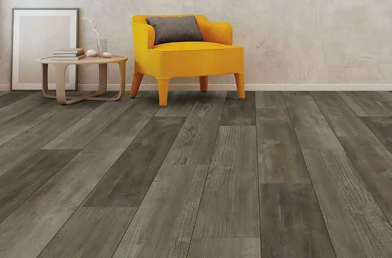 Shaw Cross Sawn Pine HD Plus Rigid Core - Reclaimed Rigidcore Planks