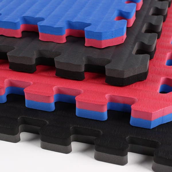 Black, red, and blue tatami floor mats.